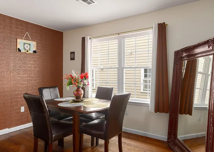 Stylish 3Br Newark Apartment Near World Cup Games